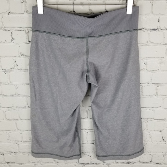 LULULEMON | Clam Digger II stretch bermuda shorts - Picture 3 of 8